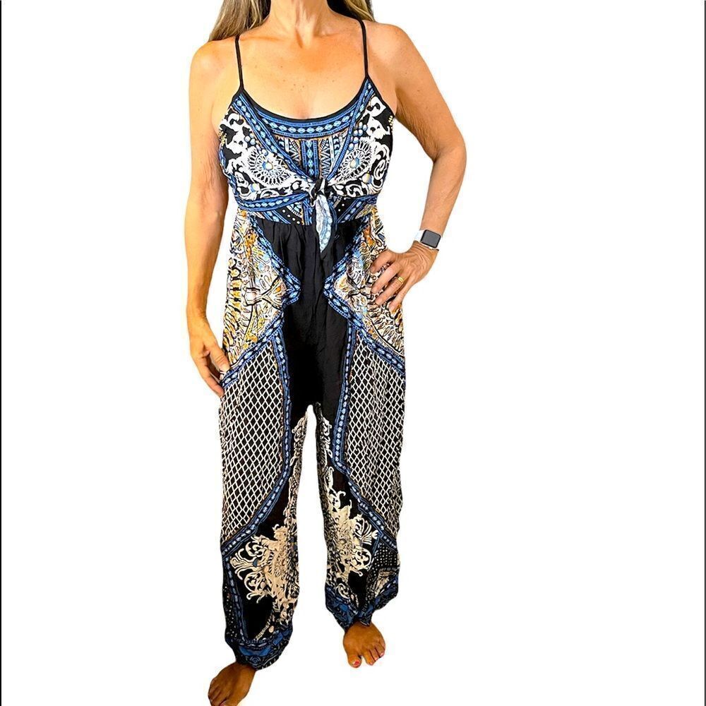 NEW Flying Tomato Cut out back printed sleeveless Tie front jumpsuit.Size S